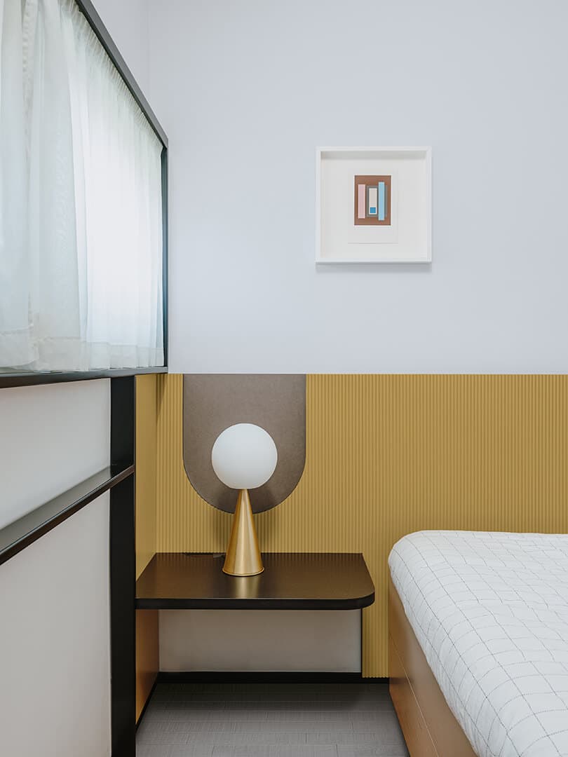 Parete: Decor KK 24, Testiera: Microresina KK 102